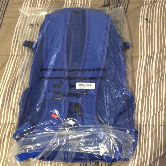 Supreme Royal Backpack - Picture 2 of 4